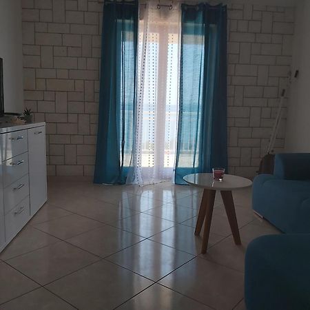 Beautiful Apartment 80 M From The Sea Marusici  Rom bilde