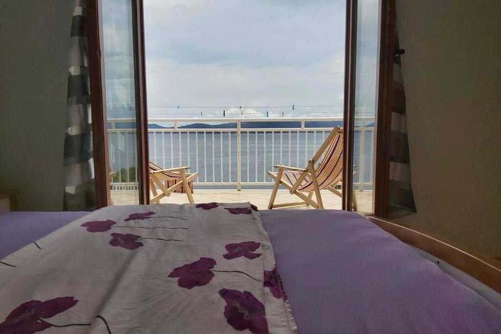 Beautiful Apartment 80 M From The Sea Marusici  Eksteriør bilde