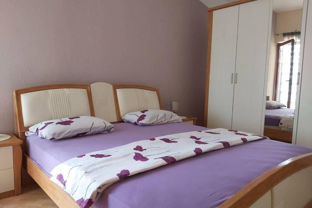Beautiful Apartment 80 M From The Sea Marusici  Eksteriør bilde