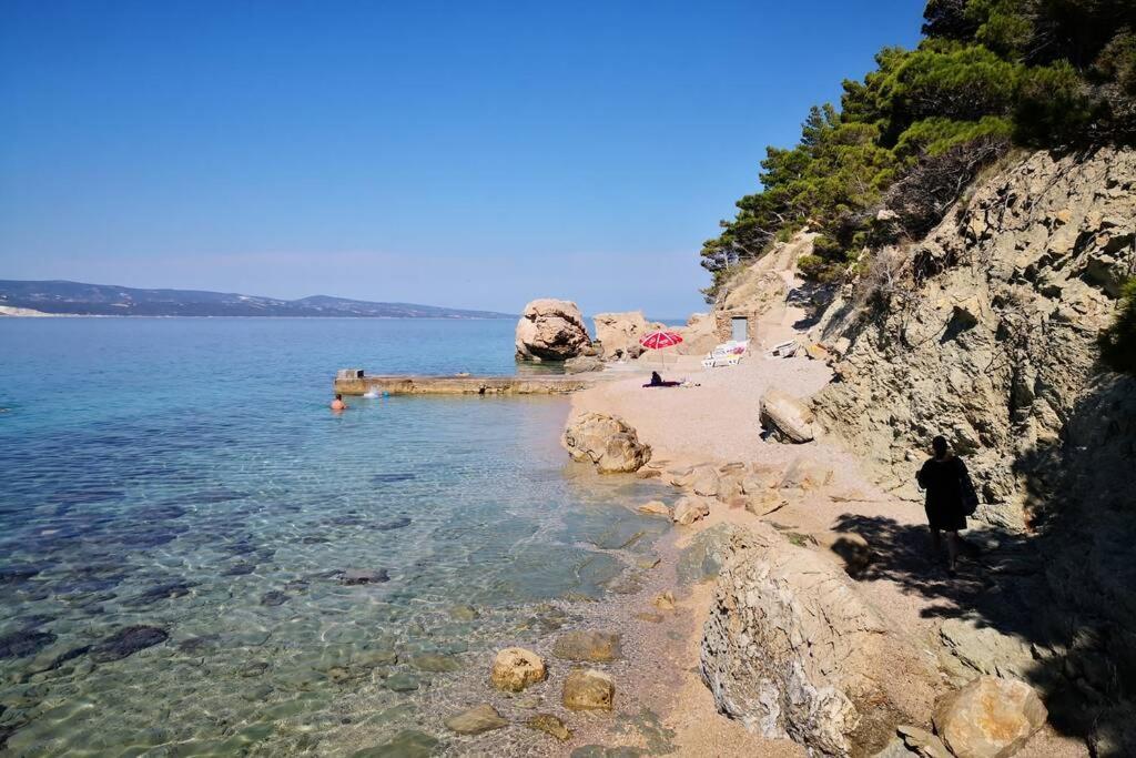 Beautiful Apartment 80 M From The Sea Marusici  Eksteriør bilde